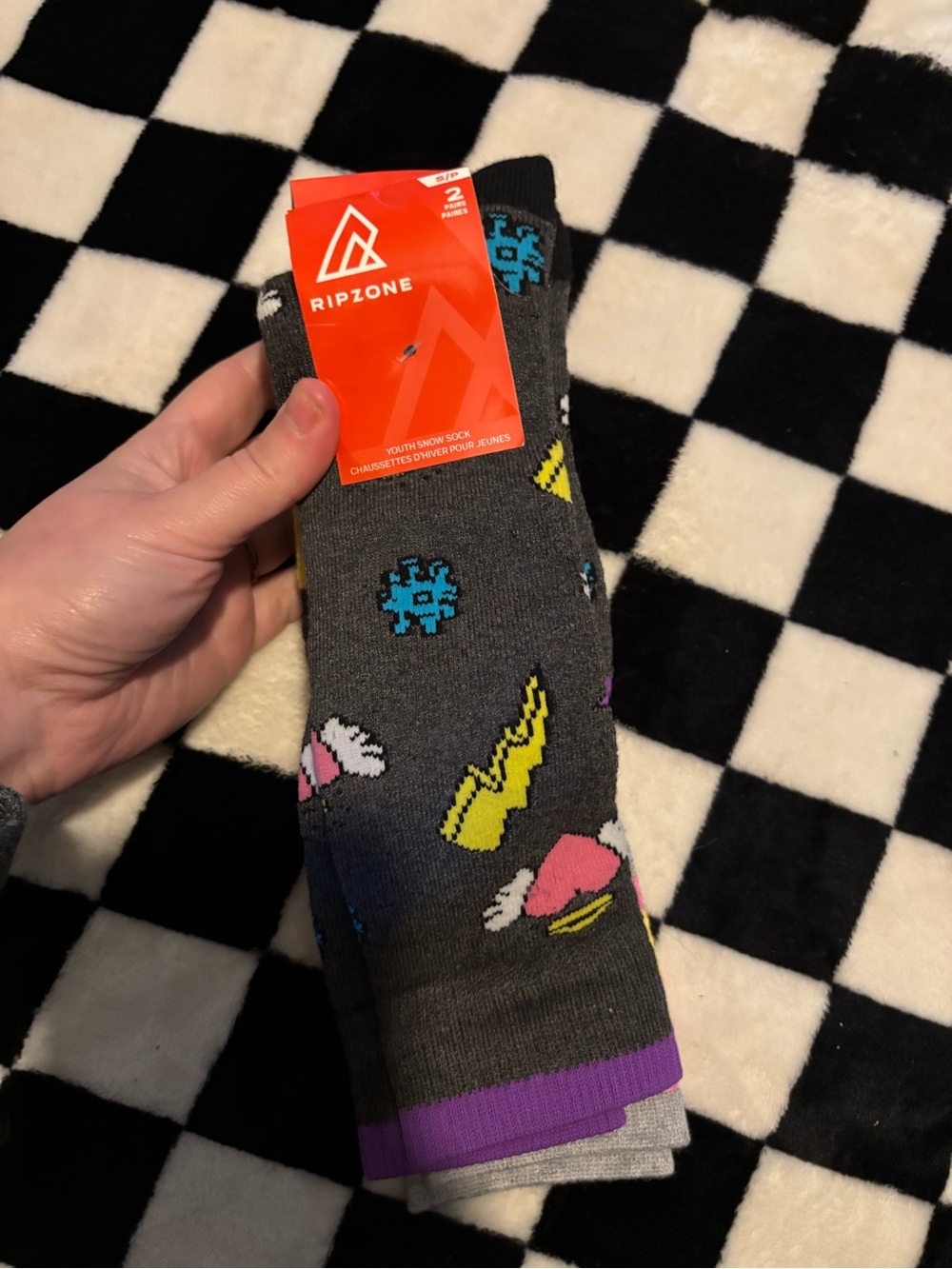Brand new youth winter ripzone size 1-4 socks